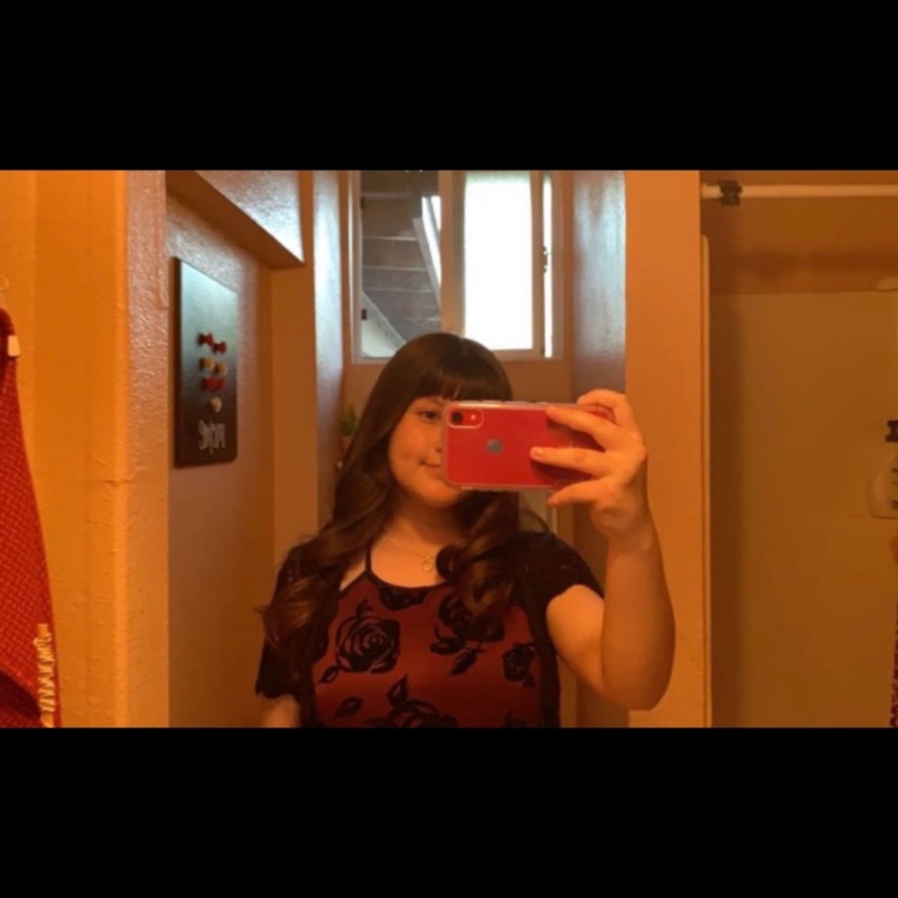 Meet your Posher, Ximena